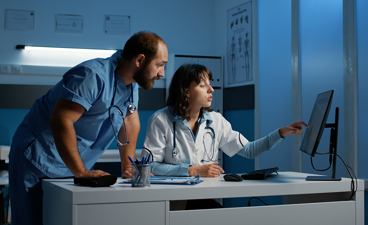 Η αξίωση πραγματικής απασχόλησης εκ μέρους του ιατρού δημόσιου νοσοκομείου και συμμετοχής του σε εφημερίες