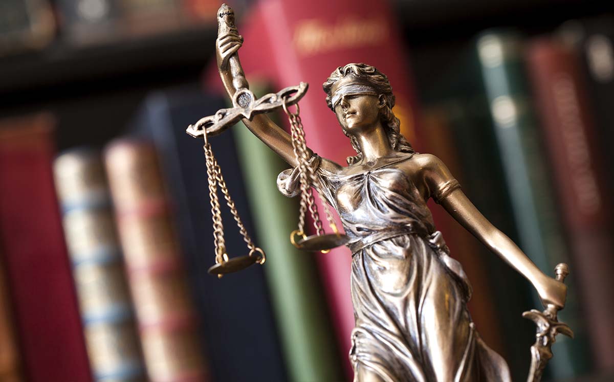 3996/2021 ΜΕφΑθ (Εργ) - Κριτήρια διάκρισης μεταξύ  σύμβασης εξαρτημένης εργασίας και σύμβασης ανεξάρτητων υπηρεσιών